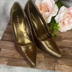 Wild Diva Bronze Textured Heels